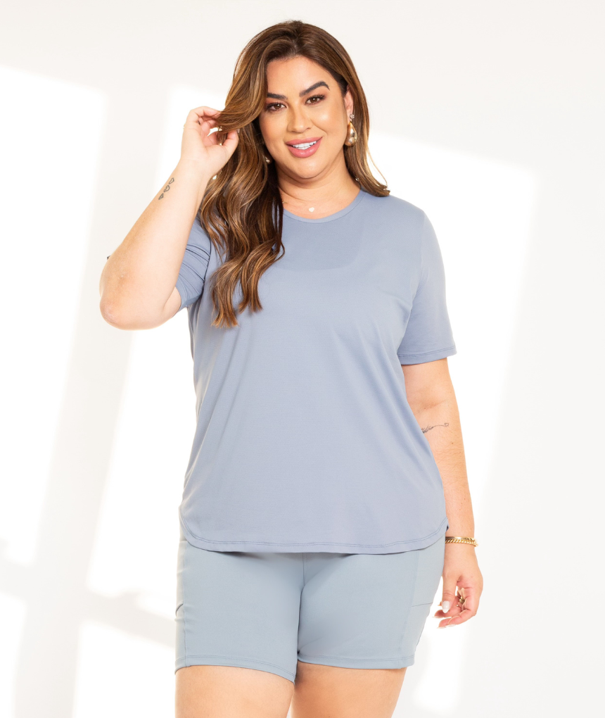 imagem de Bata Manu Over Size - Azul Celeste Microperfurado